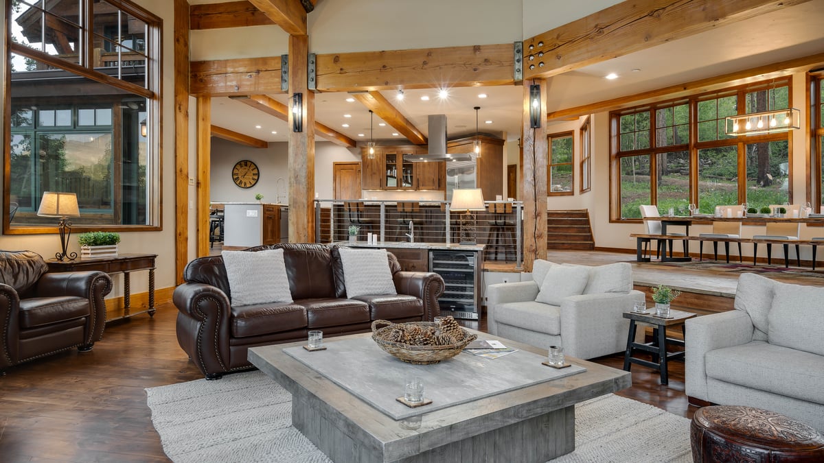 Majestic Mountain Lodge