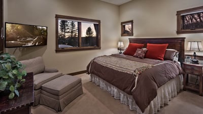 King suite, lower level