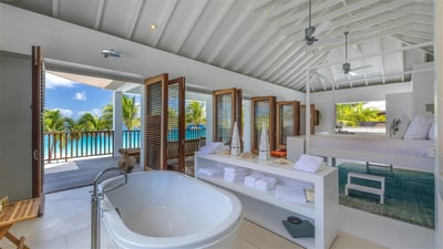 Luxury Villa Photo #46