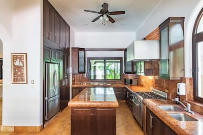 Luxury Villa Photo #38