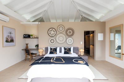 Luxury Villa Photo #28