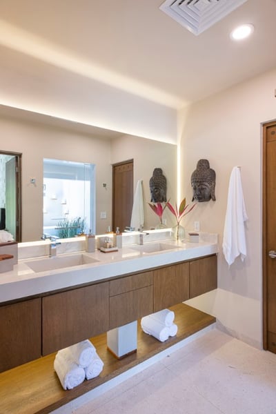 Luxury Villa Photo #22