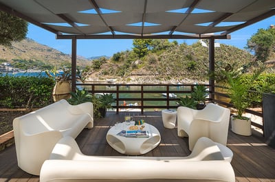 Luxury Villa Photo #8