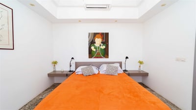 Bedroom: A king size bed, air conditioning, ceiling fan, safe, dressing room, ensuite bathroom with 