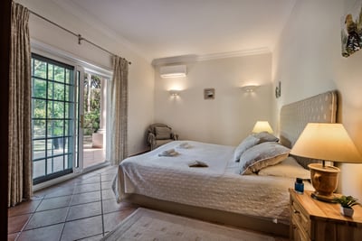 Luxury Villa Photo #10