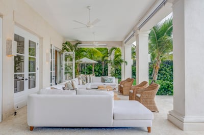 Luxury Villa Photo #16