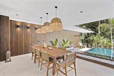 Luxury Villa Photo #4