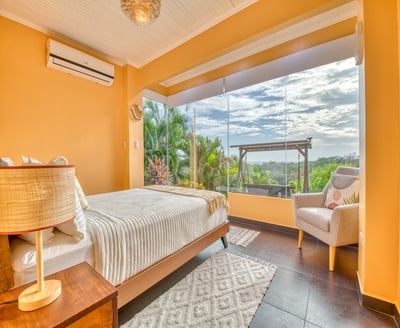 Luxury Villa Photo #11