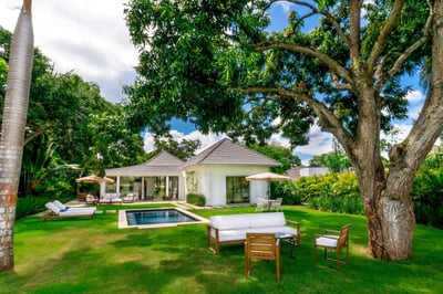 Luxury Villa Photo #3