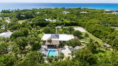 Luxury Villa Photo #63