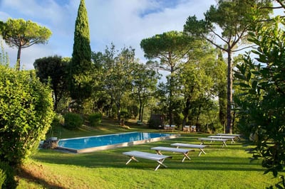 Luxury Villa Photo #2