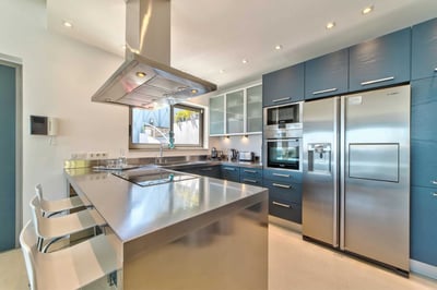 Luxury Villa Photo #14