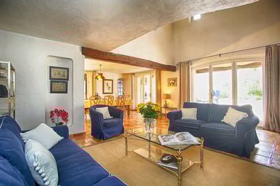 Luxury Villa Photo #14