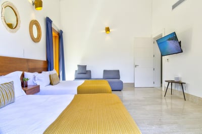 Hacienda A39 - Lakefront Villa with Golf View