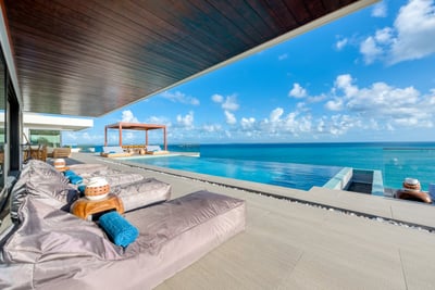 Luxury Villa Photo #7