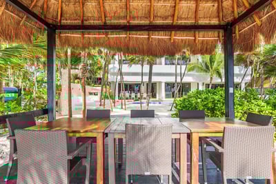 Luxury Villa Photo #9