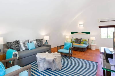 Luxury Villa Photo #24