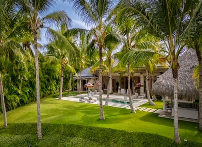 Luxury Villa Photo #5