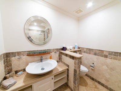 Luxury Villa Photo #11