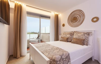 Luxury Villa Photo #24