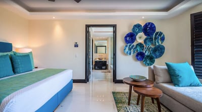 Luxury Villa Photo #15
