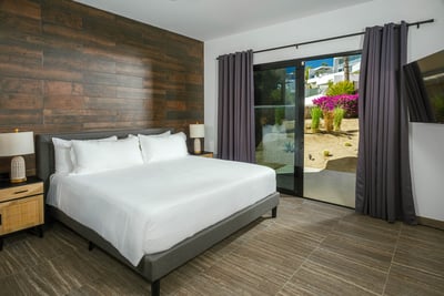 Luxury Villa Photo #32