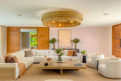 Luxury Villa Photo #10