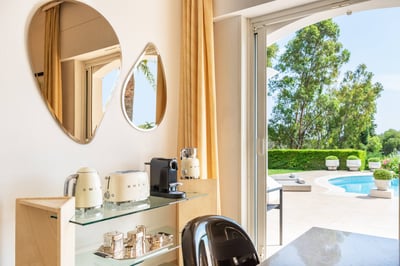 Luxury Villa Photo #13