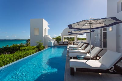 Luxury Villa Photo #3