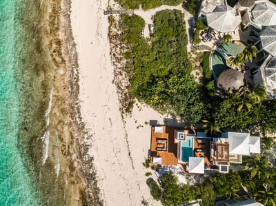Luxury Villa Photo #32