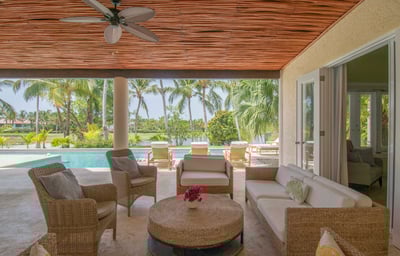 Luxury Villa Photo #9