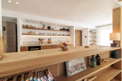 Luxury Villa Photo #25