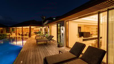 Luxury Villa Photo #18