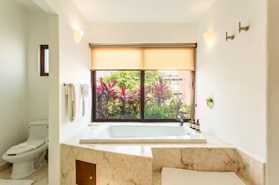 Luxury Villa Photo #38