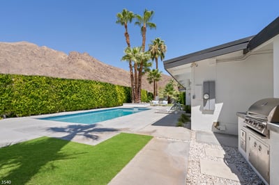 Luxury Villa Photo #7
