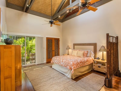 Luxury Villa Photo #15