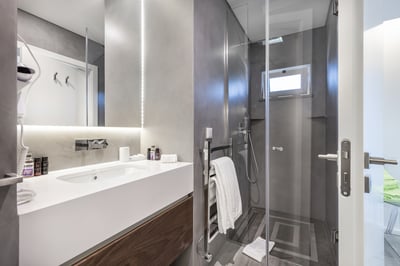 Luxury Villa Photo #27