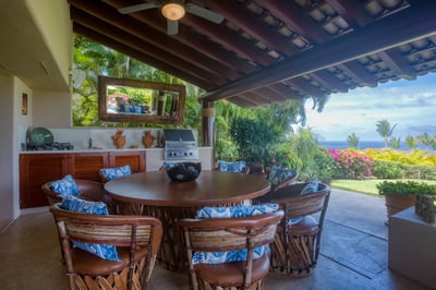 Luxury Villa Photo #11