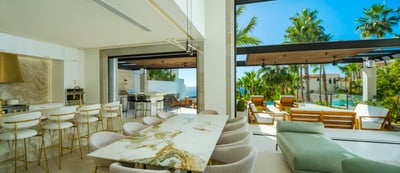 Luxury Villa Photo #20