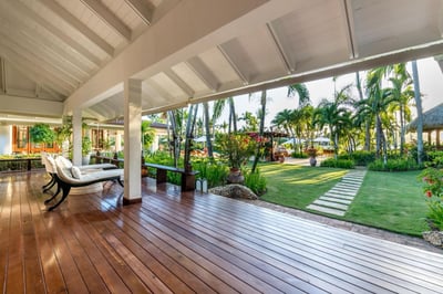 Luxury Villa Photo #16
