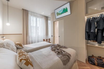 Luxury Villa Photo #11