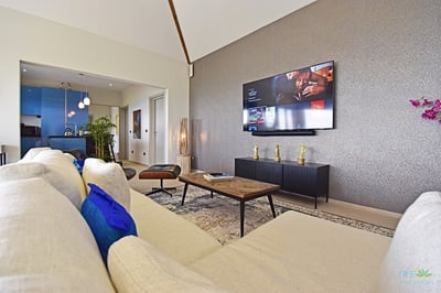 Luxury Villa Photo #14