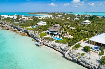 Luxury Villa Photo #6
