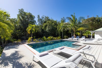 Luxury Villa Photo #8