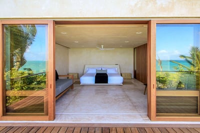 Luxury Villa Photo #9