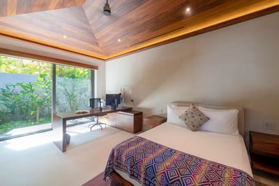 Luxury Villa Photo #59