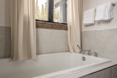 Luxury Villa Photo #16