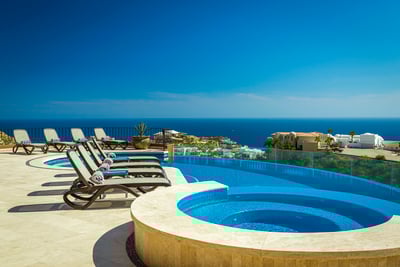 Luxury Villa Photo #9