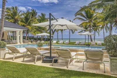 Luxury Villa Photo #4