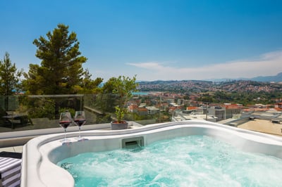 Luxury Villa Photo #13